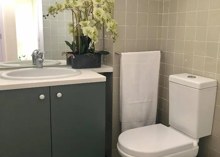 아파트 Azores Avenida E T3 *